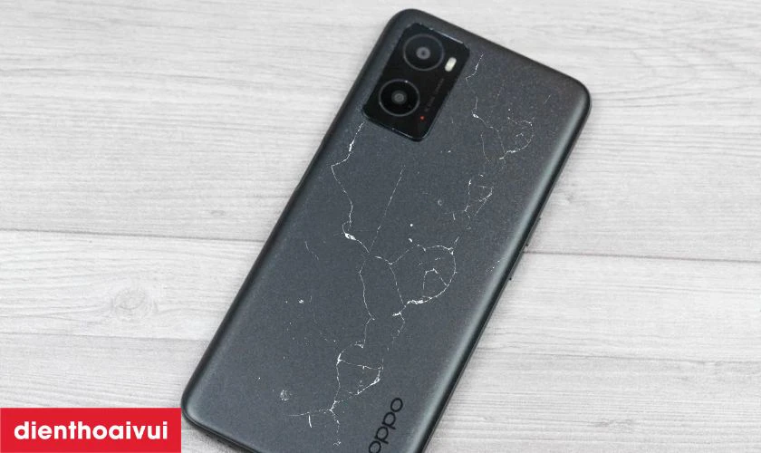 Trường hợp nào cần thay vỏ Oppo A76?