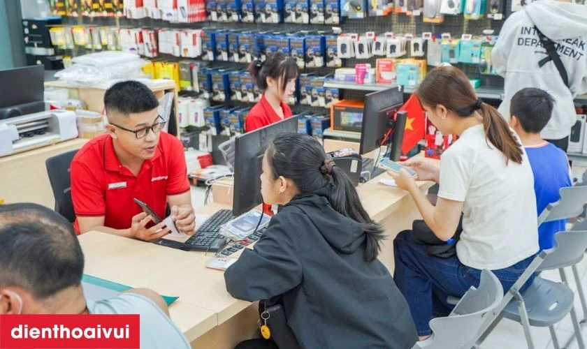 Quy tr&igrave;nh thay vỏ điện thoại Oppo lấy liền, minh bạch tại Điện Thoại Vui