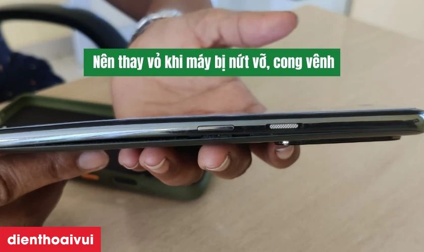 Thay vỏ Oppo Reno 12F khi n&agrave;o?