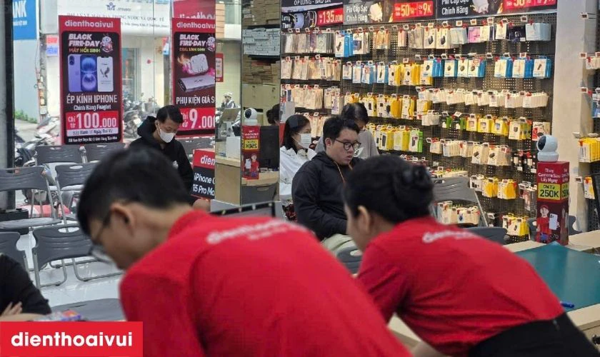 Quy trình thay vỏ Oppo Reno 13F lấy liền tại Điện Thoại Vui
