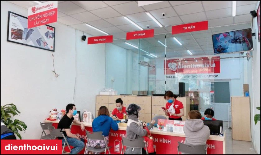 Dịch vụ thay vỏ Realme C11 ch&iacute;nh h&atilde;ng, lấy liền tại Điện Thoại Vui