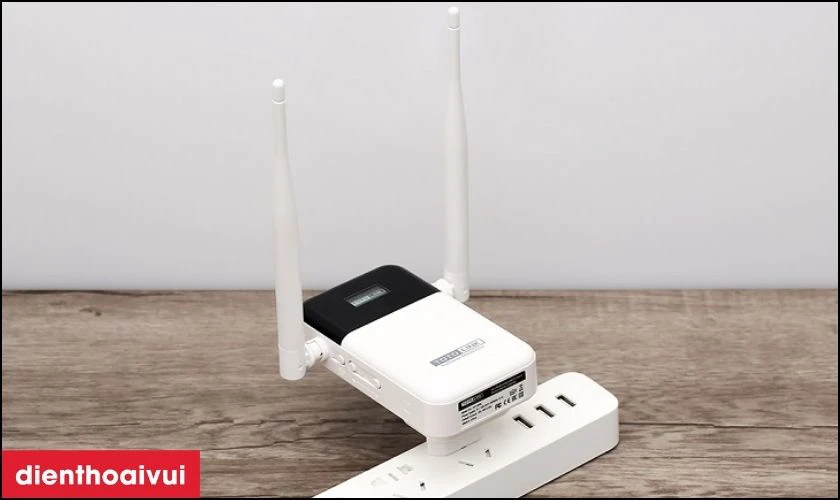 Repeater (Bộ k&iacute;ch s&oacute;ng WiFi)