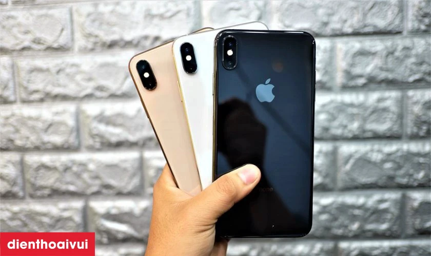 thiết kế iphone X cũ vượt thời gian