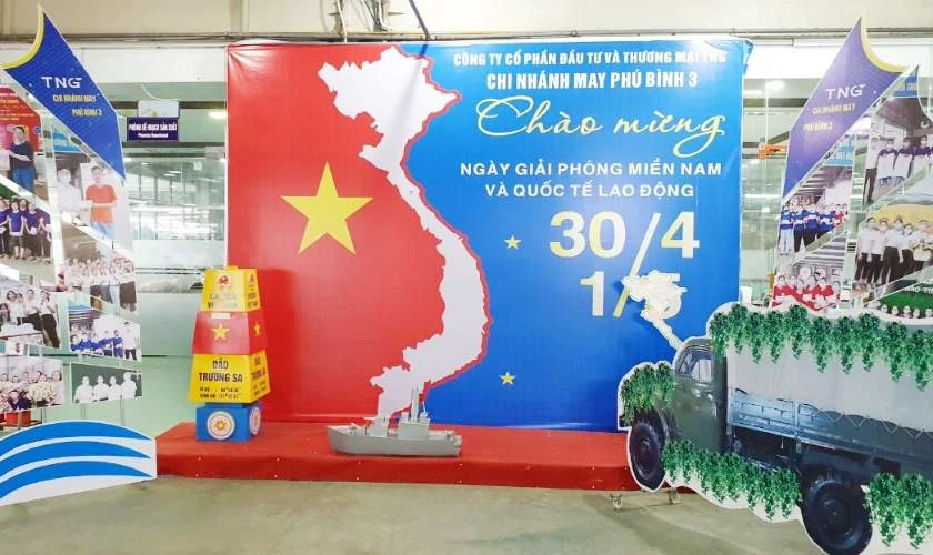Lễ ở công ty đẹp, tự hào