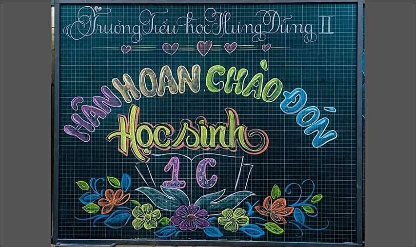 Mẫu trang tr&iacute; bảng khai giảng mầm non