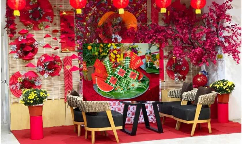 Trang trí ngày tết màu đopr