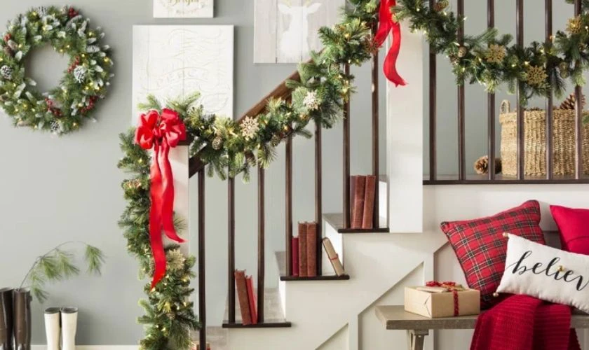 Mẫu trang trí Noel cho cầu thang