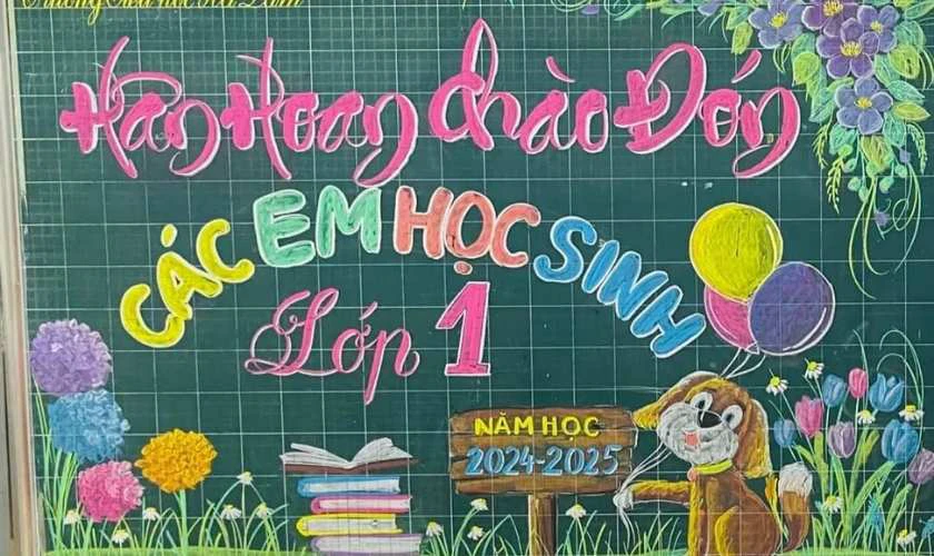 Mẫu thiết kế ớp học ng&agrave;y khai giảng 2025 đẹp, ấn tượng