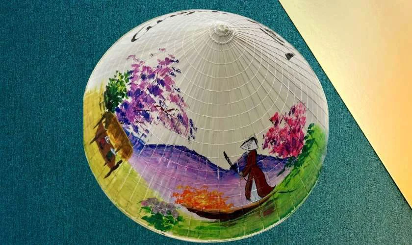 Lưu ý khi trang trí nón lá 8/3