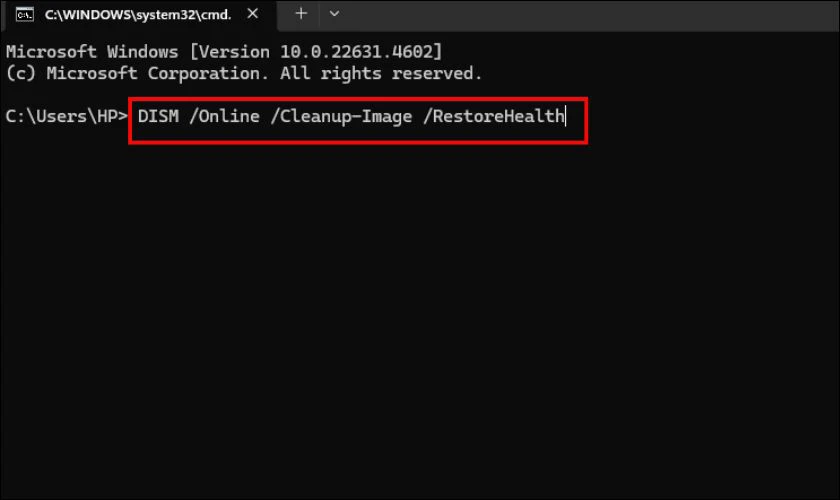 Khởi chạy công cụ DISM sửa lỗi Undoing changes made to your computer