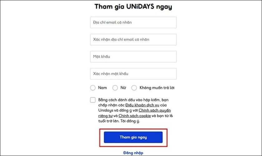 Bạn cần cung cấp th&ocirc;ng tin c&aacute; nh&acirc;n cơ bản như họ t&ecirc;n, email v&agrave; trường học v&agrave; nhấn tiếp Tham gia ngay