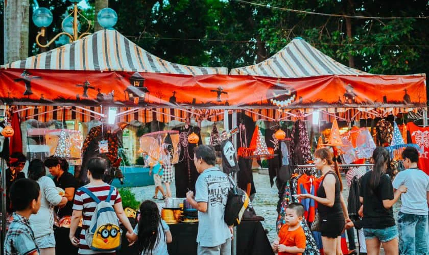 Halloween tại c&ocirc;ng vi&ecirc;n văn h&oacute;a Đầm Sen S&agrave;i G&ograve;n 