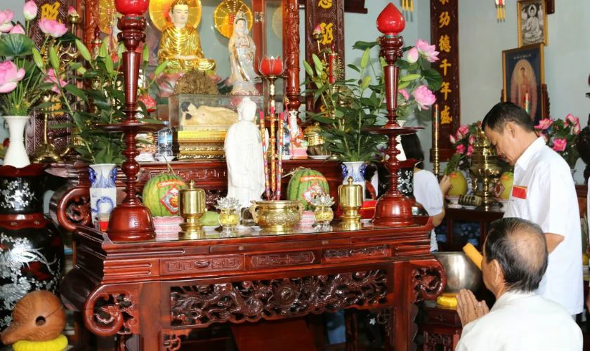 Văn khấn ngày rằm Tết Trung Thu thần tài