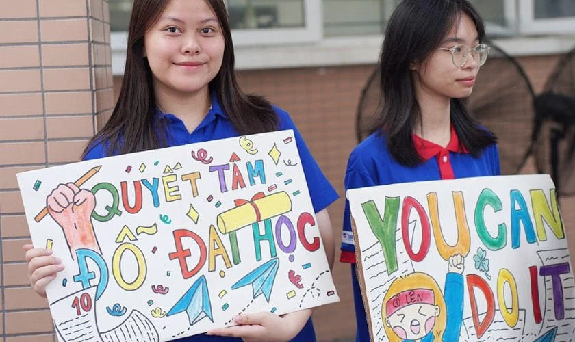 Ảnh cổ vũ đỗ đại học