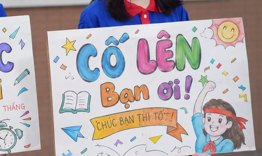 Ảnh khích lệ tinh thần học sinh