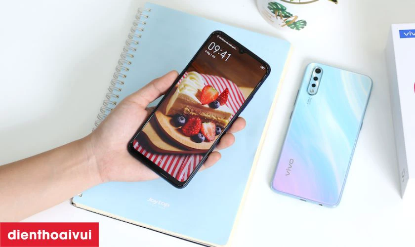 C&oacute; n&ecirc;n mua điện thoại Vivo d&ograve;ng S kh&ocirc;ng?