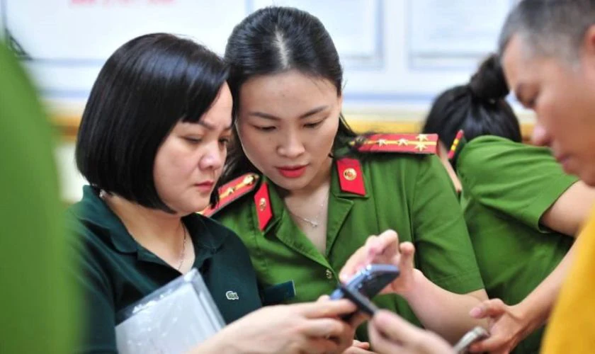 VNeID thiếu thành viên trong gia đình có sao không?