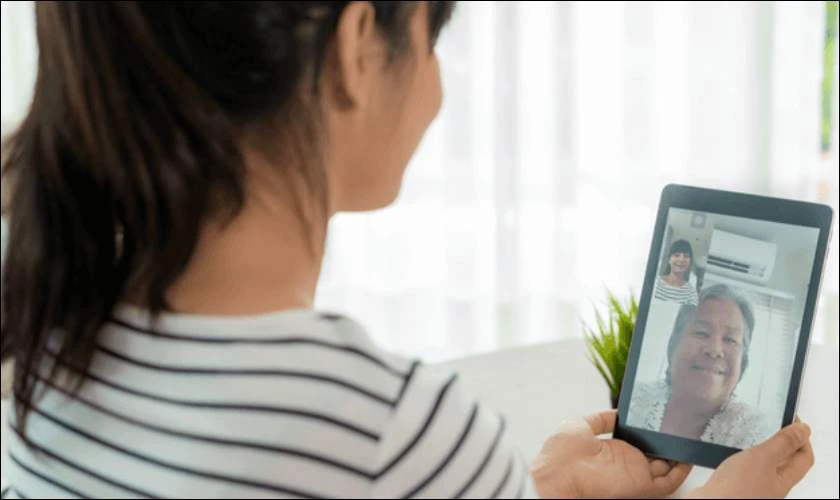 N&ecirc;n gọi điện thăm hỏi ba mẹ ng&agrave;y lễ Vu Lan