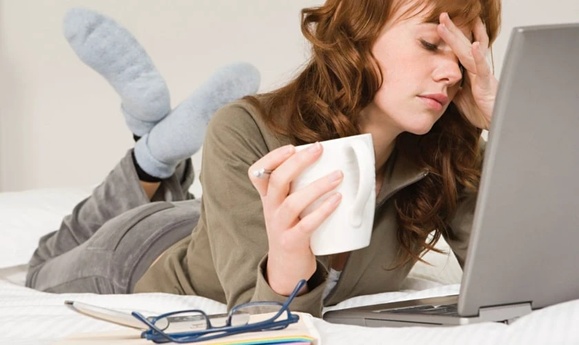 Vừa học vừa nghe nhạc c&oacute; tốt hay kh&ocirc;ng