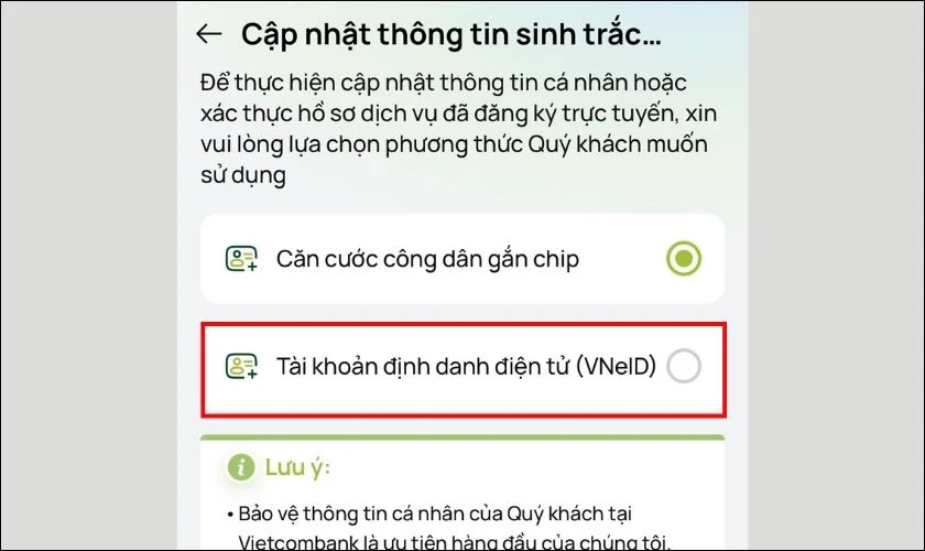 Chọn Tài khoản định danh điện tử (VNeID) và thực hiện theo hướng dẫn