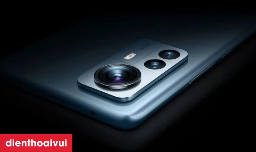 Camera sắc n&eacute;t nhờ độ ph&acirc;n giải đến 50MP