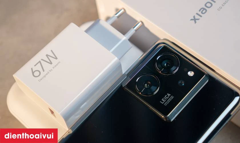 Thời lượng pin tốt, đủ d&ugrave;ng cho cả ng&agrave;y