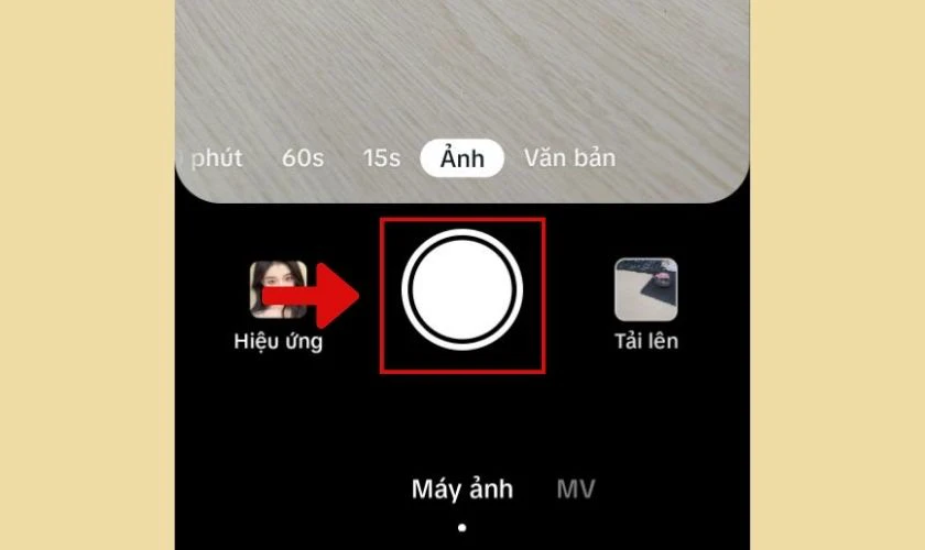 Chọn biểu tượng h&igrave;nh tr&ograve;n để chụp ảnh tr&ecirc;n TikTok