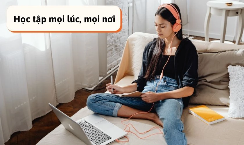 YouLearn AI hoạt động linh hoạt tr&ecirc;n nhiều thiết bị