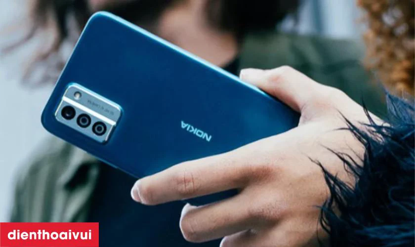 Điện thoại cảm ứng gi&aacute; rẻ Nokia