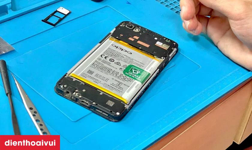 Linh kiện chính hãng được lắp đặt nhanh chóng