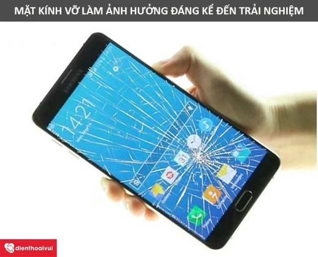 Mặt k&iacute;nh bị hỏng l&agrave;m ảnh hưởng đến trải nghiệm