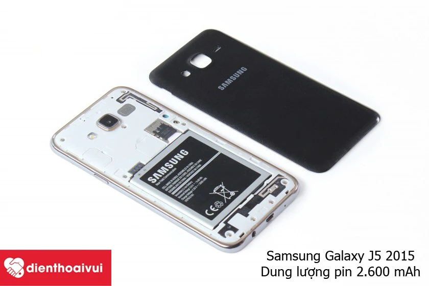 Galaxy J5 2015 đ&aacute;p ứng c&aacute;c nhu cầu lướt web, nghe nhạc, nhắn tin, gọi điện trong khoảng nửa ng&agrave;y dung lượng pin kh&aacute; ổn 2.600 mAh