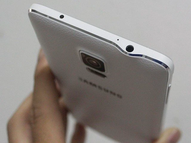 lỗ cắm tai nghe điện thoại samsung bị hư