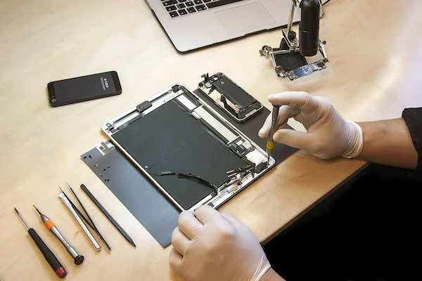 Cảm biến xoay m&agrave;n h&igrave;nh iPad bị đơ th&igrave; cần l&agrave;m g&igrave;?