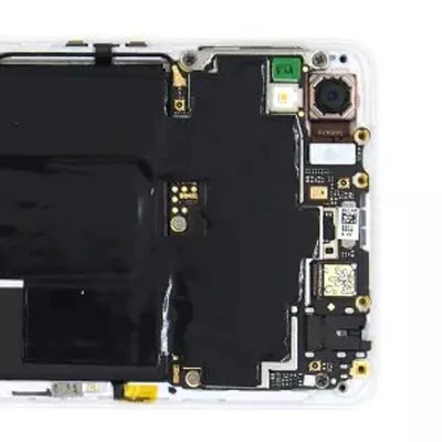 Camera sau của điện thoại OPPO bị mờ v&agrave; c&aacute;ch khắc phục