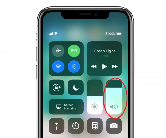 Bật trung tâm điều khiển của iPhone khi iphone không nghe được loa ngoài