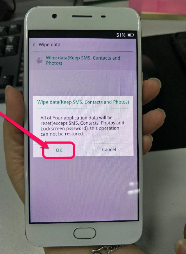 chọn Wipe application data