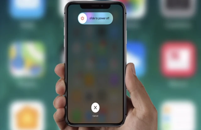 Khởi động lại khi m&aacute;y lock kh&ocirc;ng nhận sim