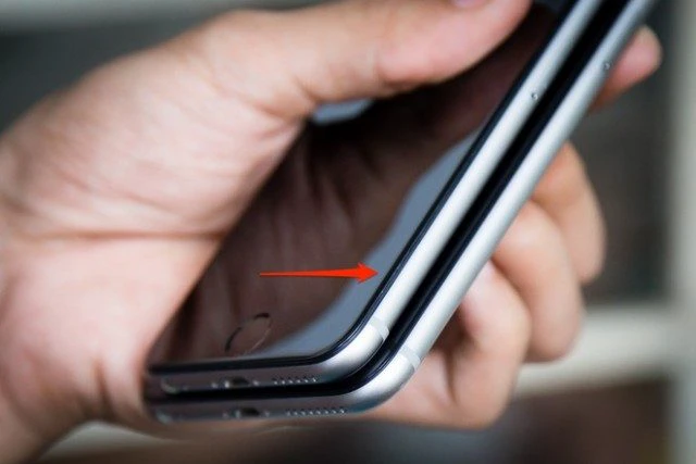 Kinh nghiệm sửa chữa iphone bị hở màn hình, hở viền, bung keo, vênh, bung màn hình
