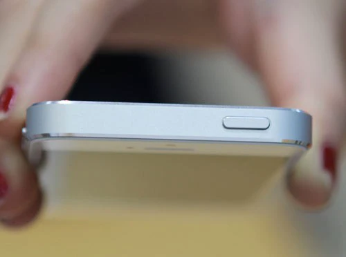 c&aacute;ch tắt nguồn iphone khi bị hỏng v&agrave; liệt n&uacute;t nguồn