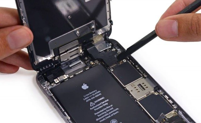camera iphone không chụp hình được