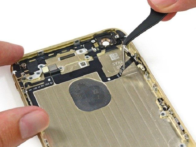 Sửa chữa, thay thế n&uacute;t nguồn bị liệt, hư hỏng tr&ecirc;n iPhone ở đ&acirc;u tốt?