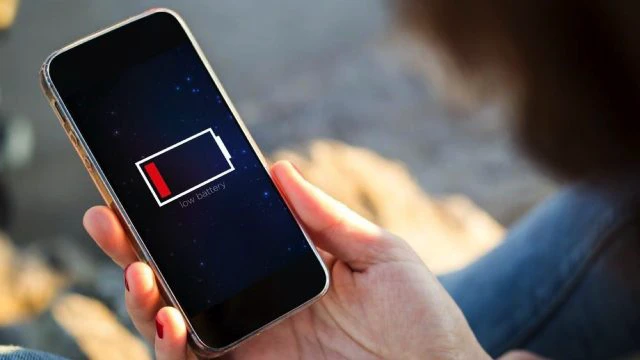 C&oacute; n&ecirc;n tăng dung lượng pin iPhone kh&ocirc;ng?