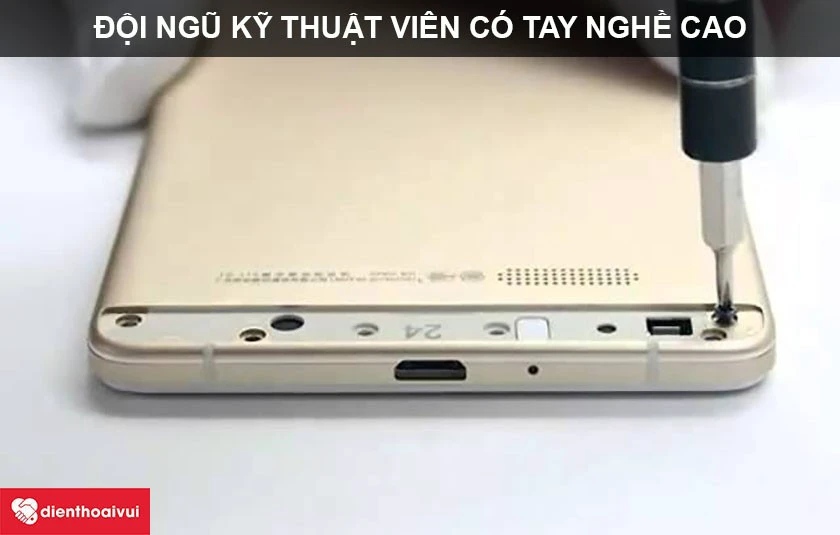thay pin oppo r7