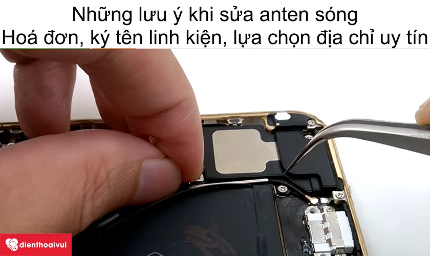 Những lưu &yacute; khi mang điện thoại đi sửa anten s&oacute;ng