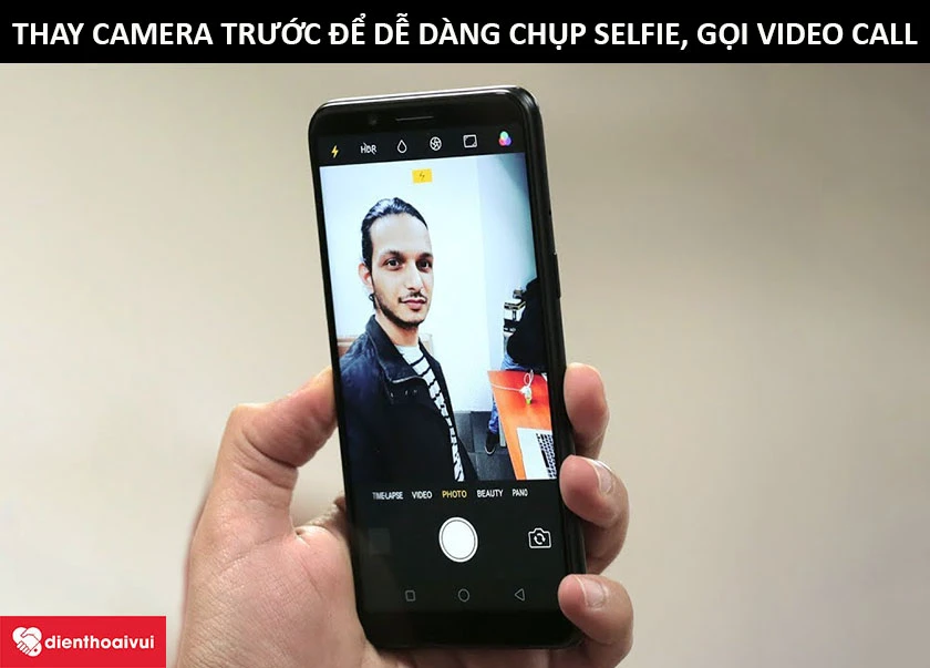 camera trước của Oppo A83 là công cụ giúp bạn chụp hình tự sướng