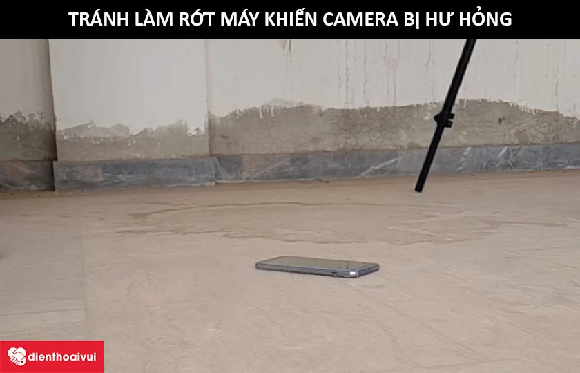 Tr&aacute;nh l&agrave;m rơi điện thoại