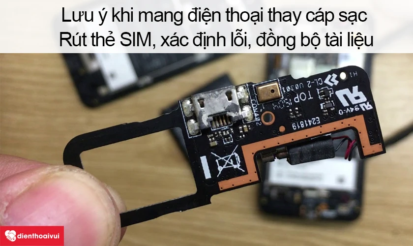 Mang điện thoại thay cáp sạc Asus Zenfone 4 Selfie, mấy điều cần lưu ý?