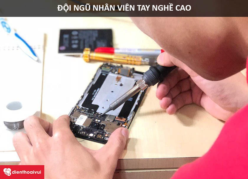 Thay kính tại điện thoại vui với đội ngũ sửa chữa chuyên nghiệp