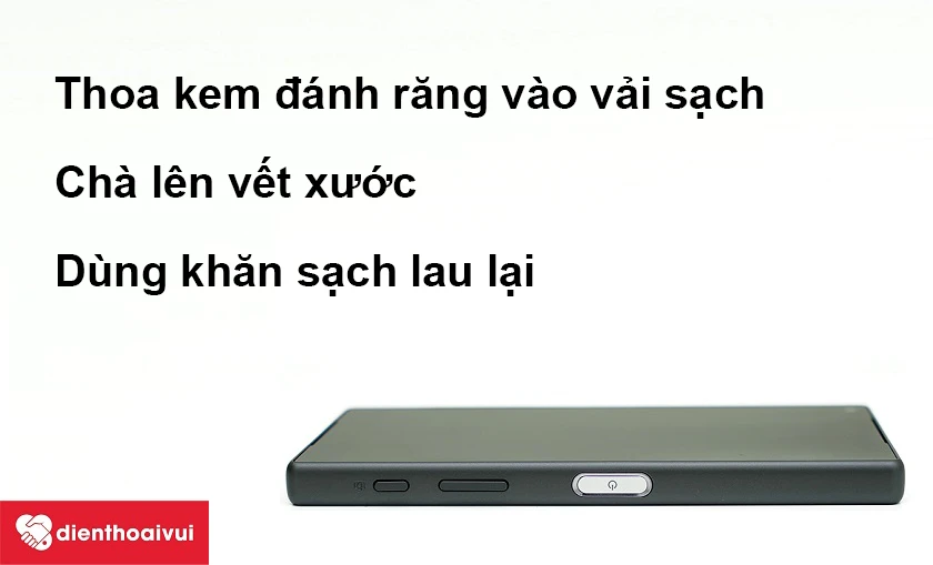 Dùng kem đánh răng loại bỏ v&ecirc;́t xước